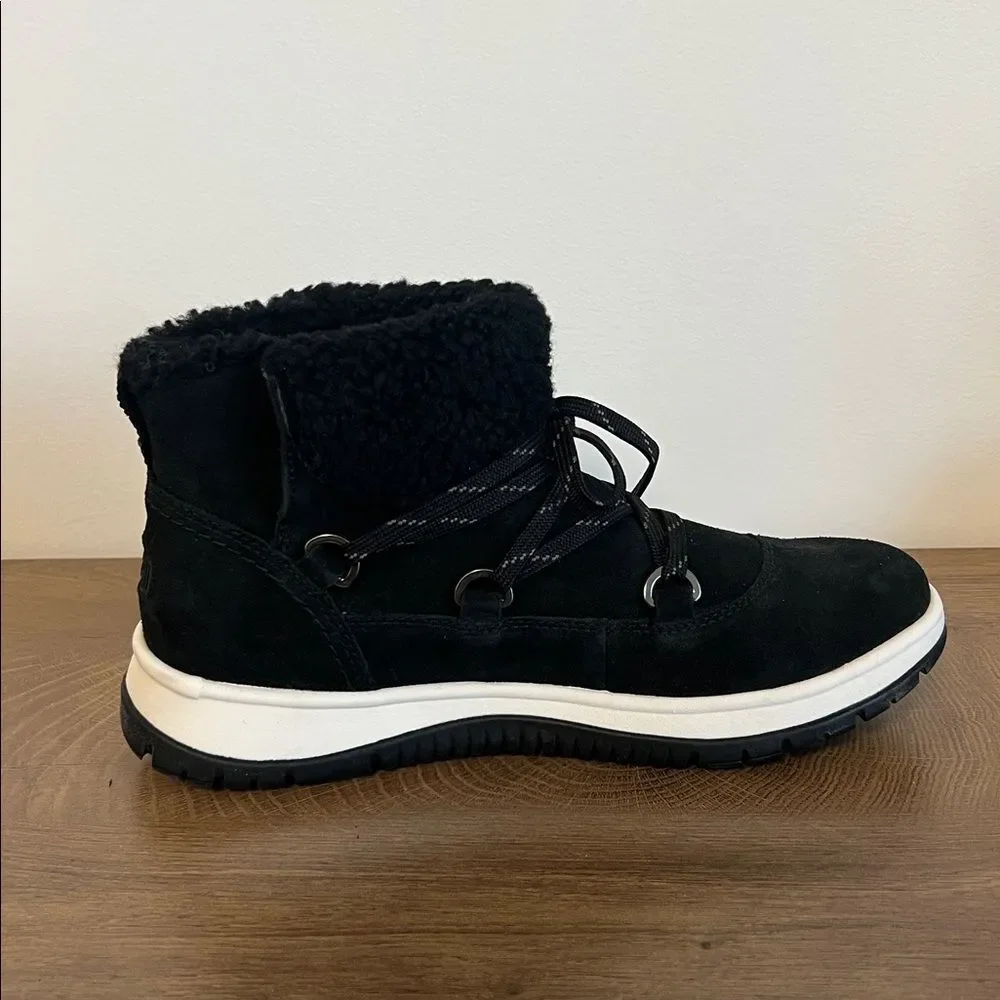 UGG Lakeside Heritage Lace Sneaker Boots Waterproof Suede Black 9